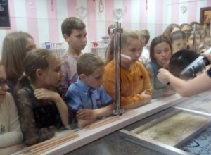 Słodka wycieczka do Manufaktury Cukierków i teatru „Buffo” Słodka wycieczka do Manufaktury Cukierków i teatru „Buffo”