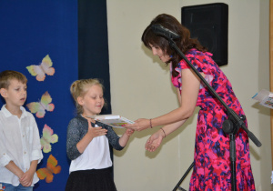 Wręczanie nagród dla dzieci z oddziału przedszkolnego