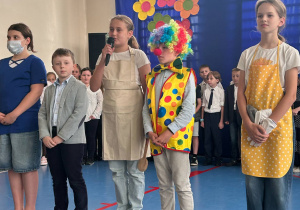 Dzieci przebrane z rodziców