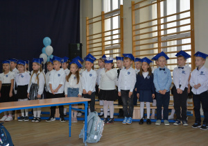 Zdjęcie grupowe uczniów