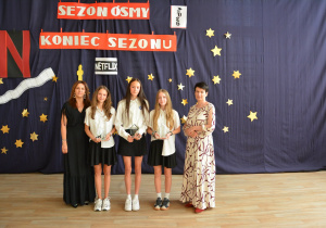 Hania, Julia i Paulina podczas wręczenia statuetek